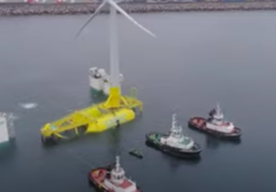 L’éolien flottante DemoSATH est mise à l’eau