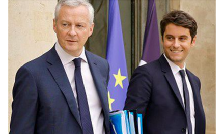 Emmanuel Macron, convoque un Conseil des ministres