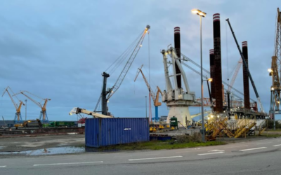 Le Bold Tern en réparation chez Damen dans BrestPort